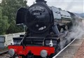 WATCH: The Flying Scotsman gracefully greets its fans in Aviemore – backwards!