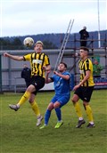 Ross Naismith (centre) vies with Liam Shewan and Scott Davidson.