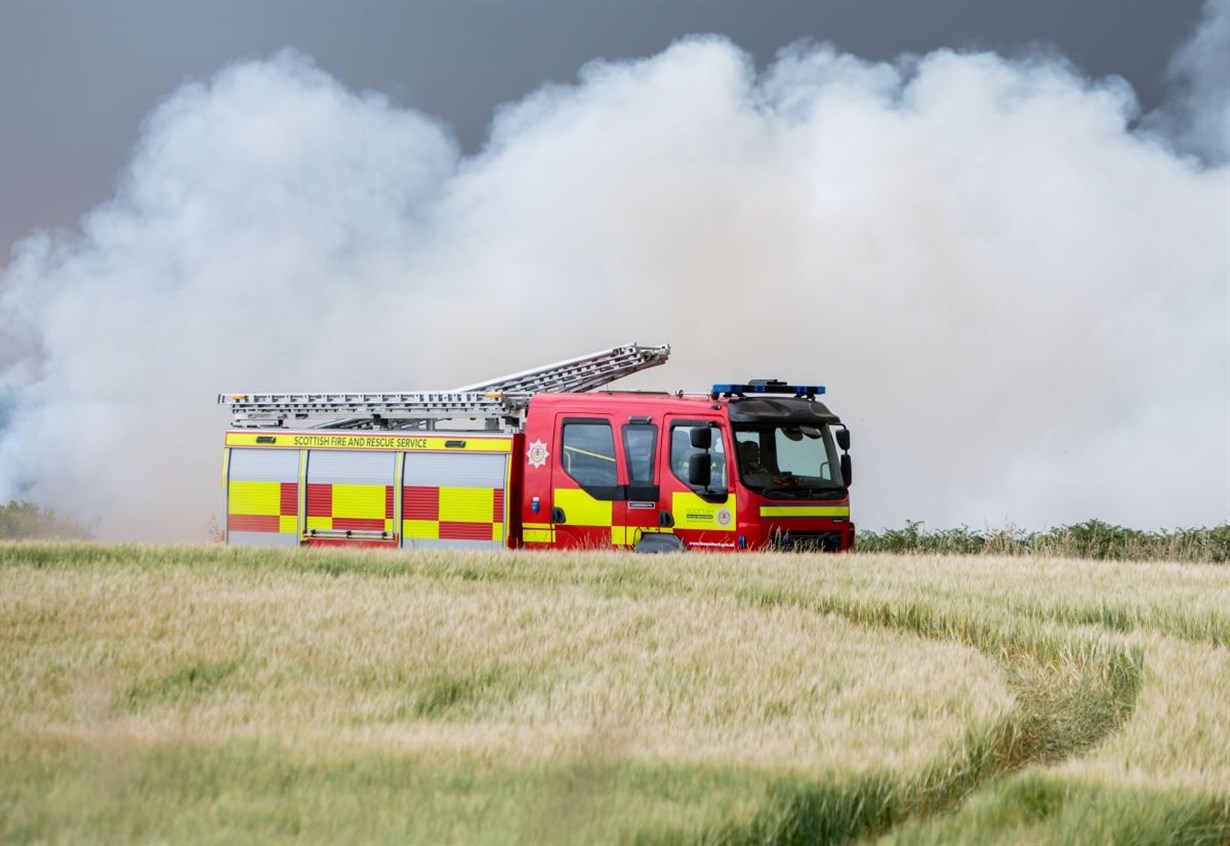 4 fire engines and helicopter tackle fresh wildfire on A939 Nairn-Dava road