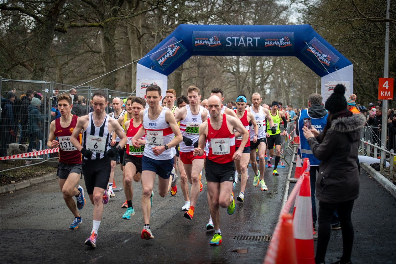 Start of the Half Marathon. Picture: Callum Mackay..