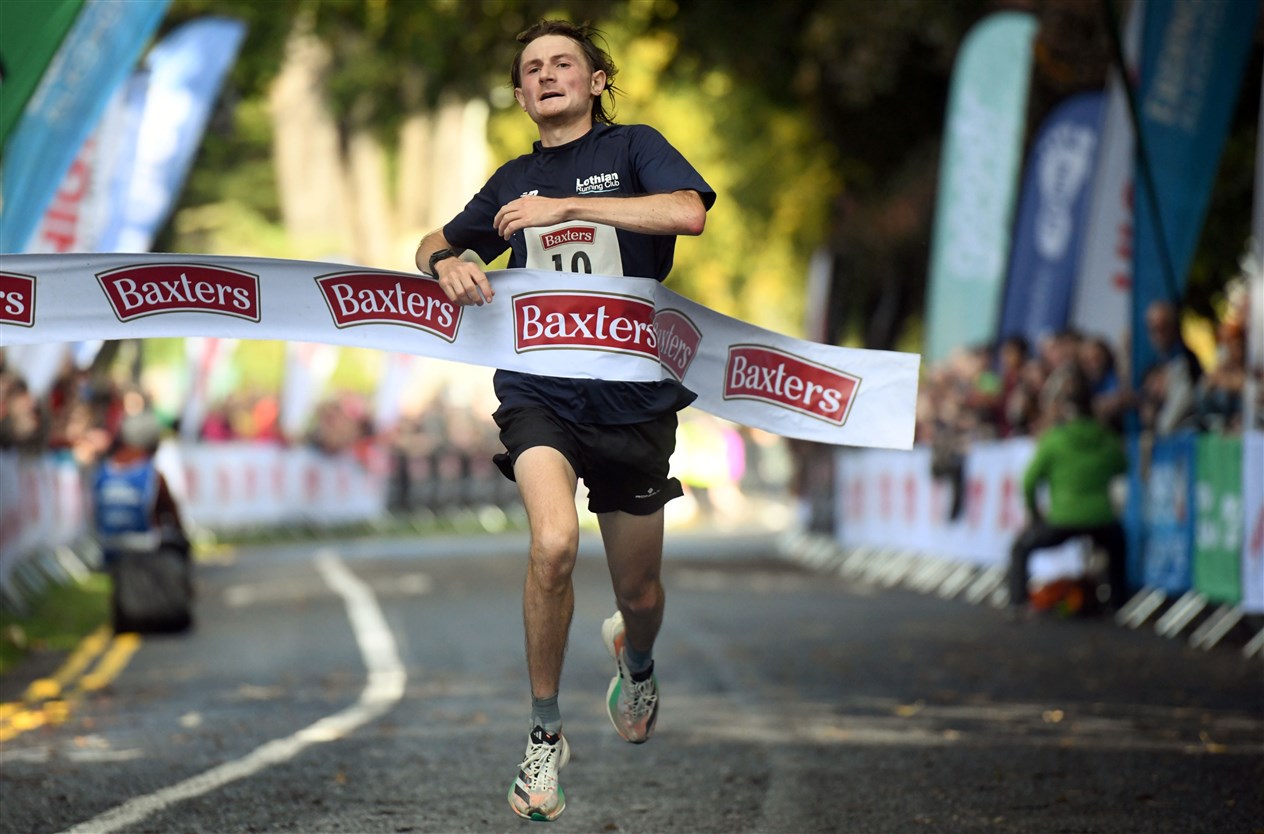 Moray Pryde came 1st in the 2023 Loch Ness Marathon. Picture: James Mackenzie.