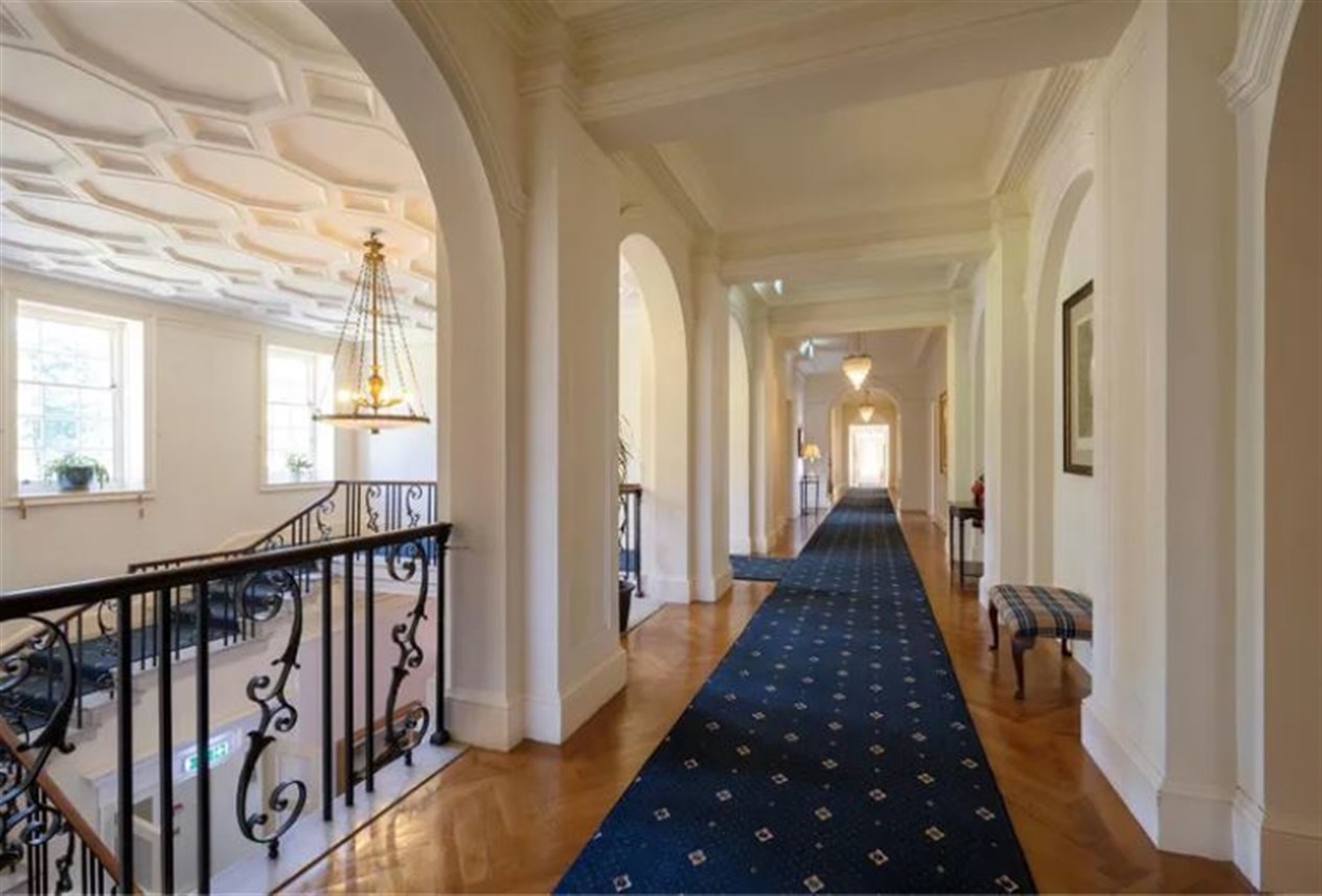 The property maintains many of its original features from the 1910s.