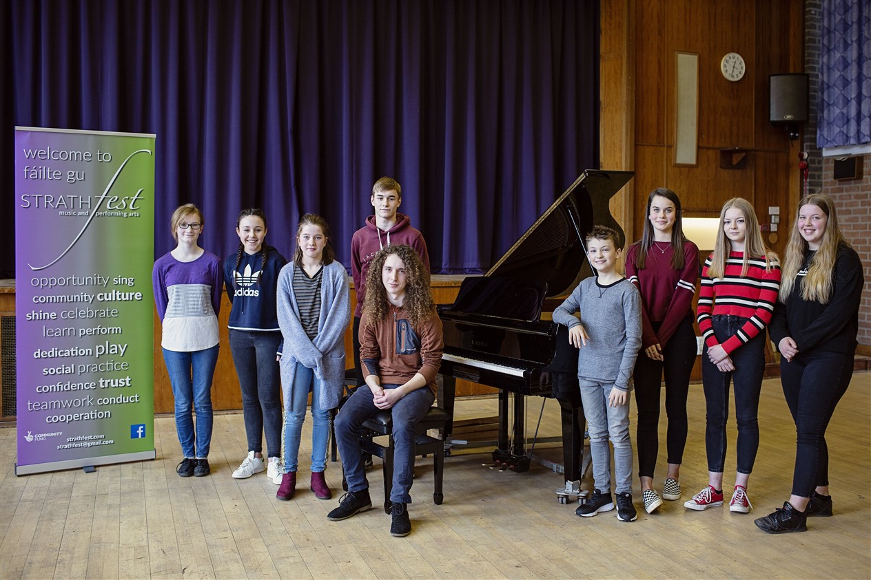 Preparing for the showcase event, the top musicians looked remarkably relaxed.