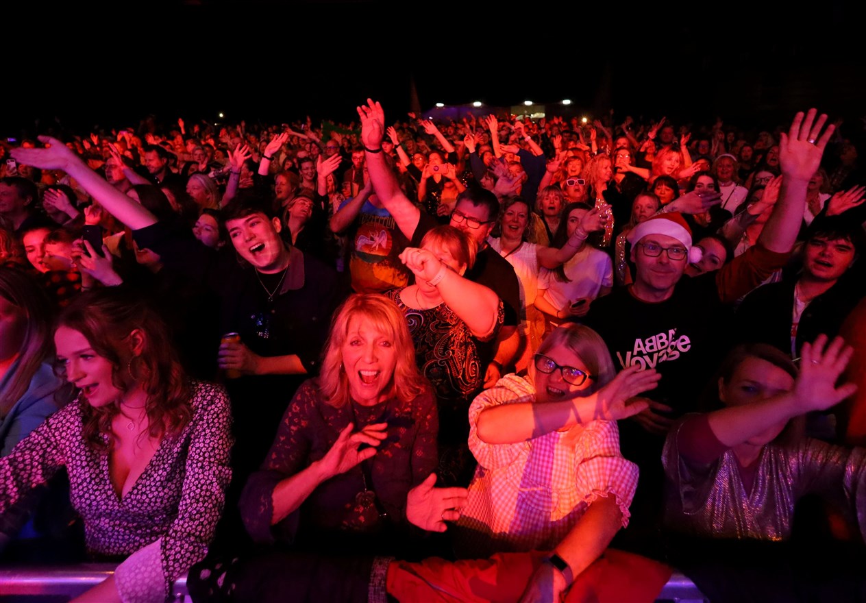 Crowd photo. Picture: James Mackenzie.