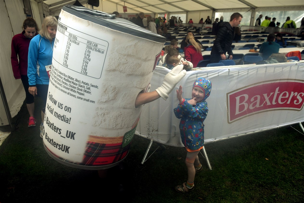 Alice Murray high-fiving the Baxters soup. Picture: James Mackenzie.