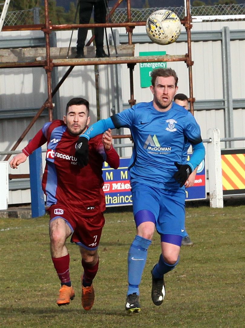 Jags' man Craig Mcmillan (right) and Craig MacAskill.