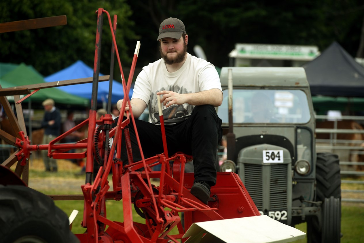 Hitching a ride at the Grantown Show. Picture: James Mackenzie.