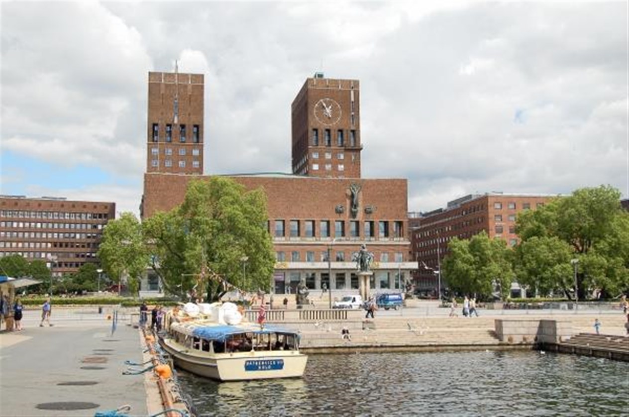 Oslo's grand town hall.