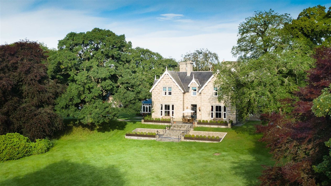 The renamed Muckrach Country Hotel has a fantastic location on the edge of Dulnain Bridge.