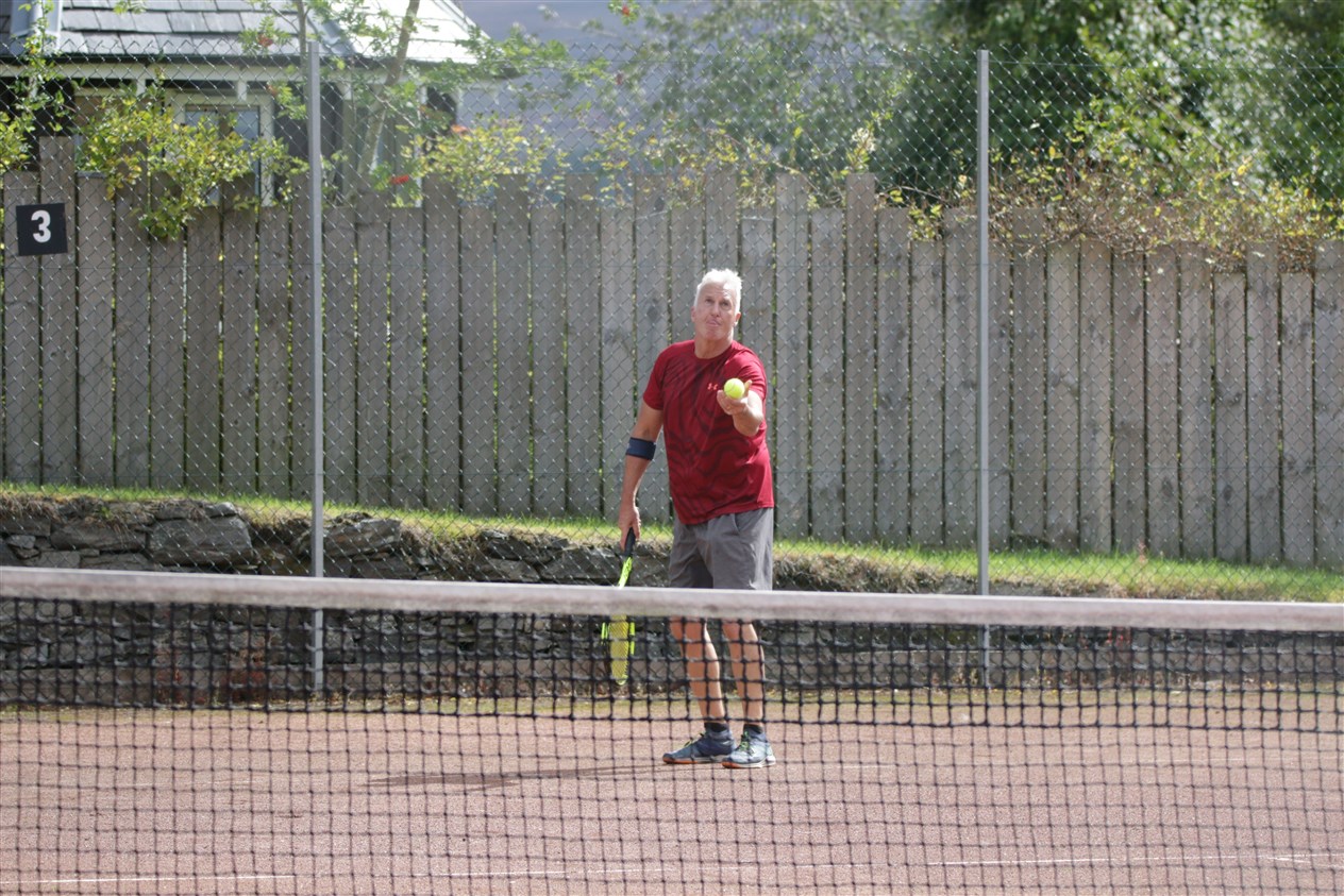Gavin Musgrove prepares to hit a serve. All pictures: Thijs Claes.