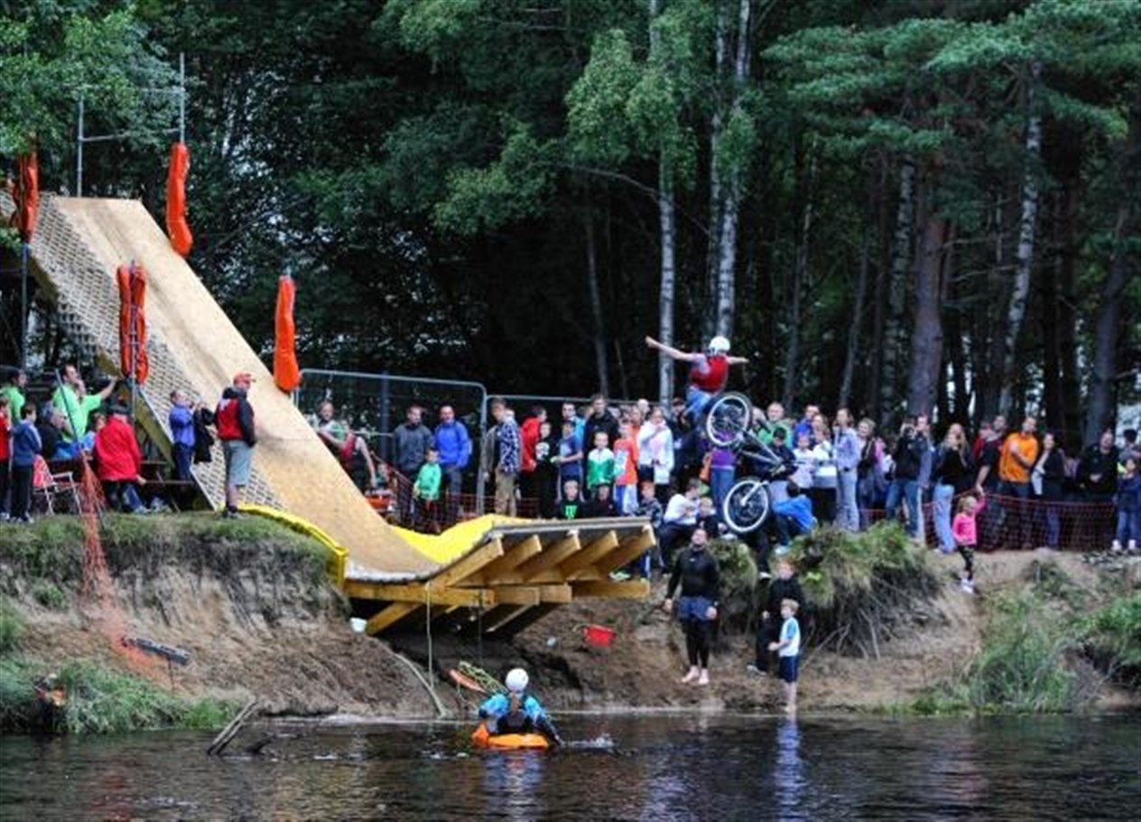 The jump in its full glory (Andrew Smith)