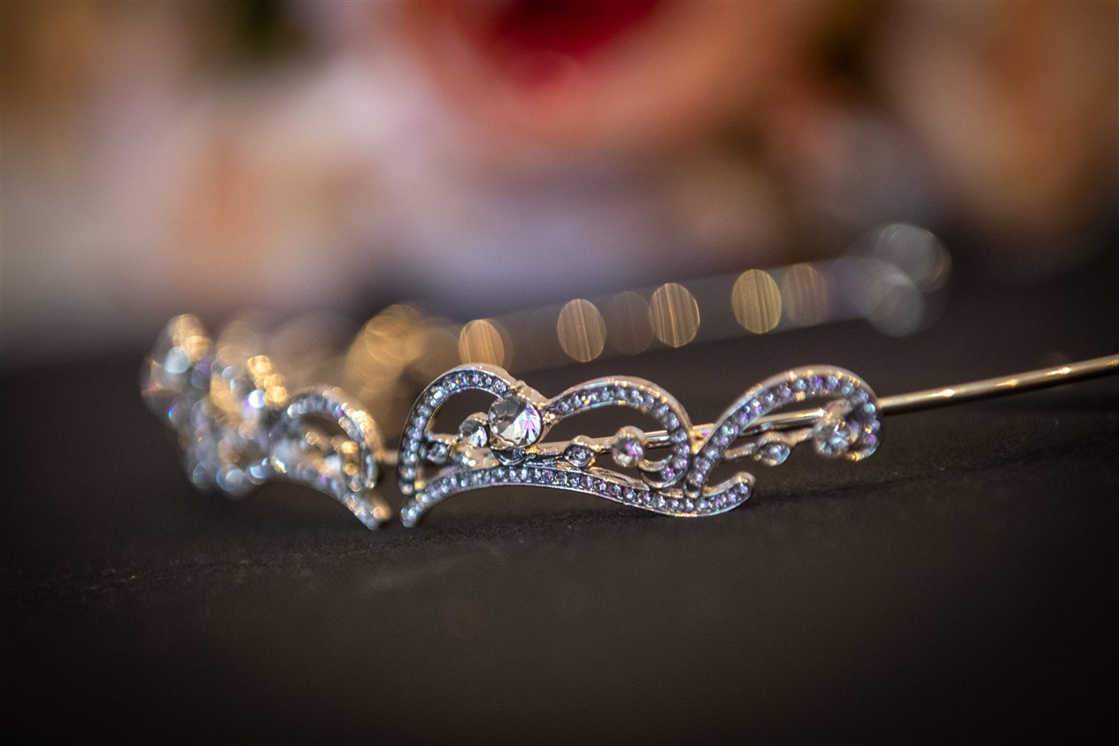 Ensuring that the bride shines on her big day. Picture: Callum Mackay.