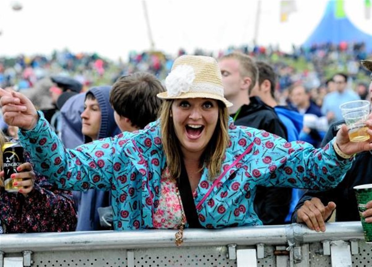 HN WEB_HN_Rockness 2011 Sunday 119