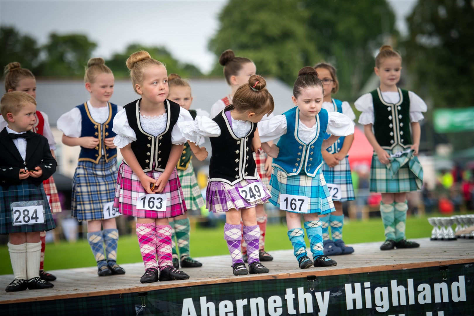 Young dancers take a bow. Picture: Callum Mackay.