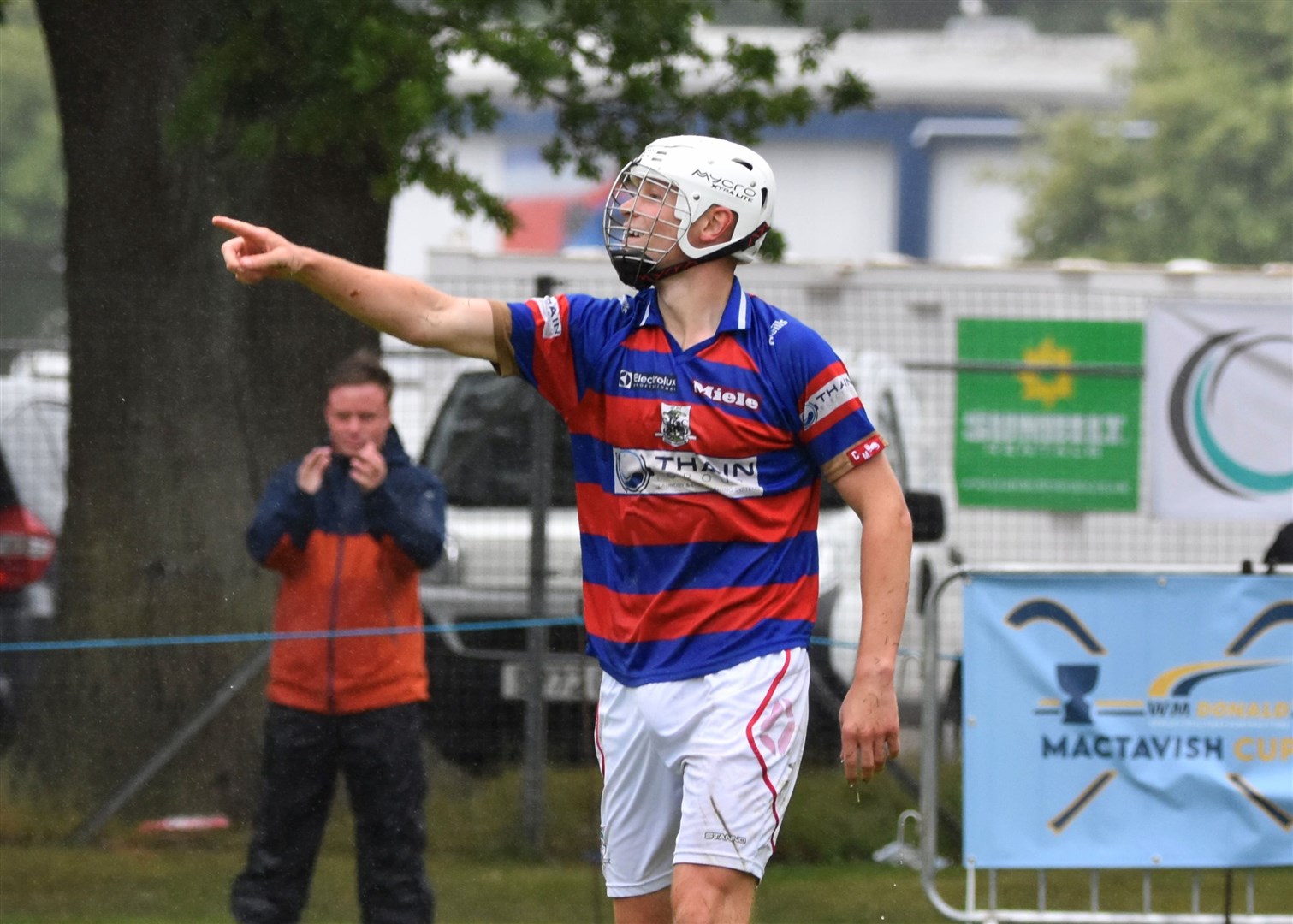 Roddy Dallas secured the game late on with the second in the 2-0 win.