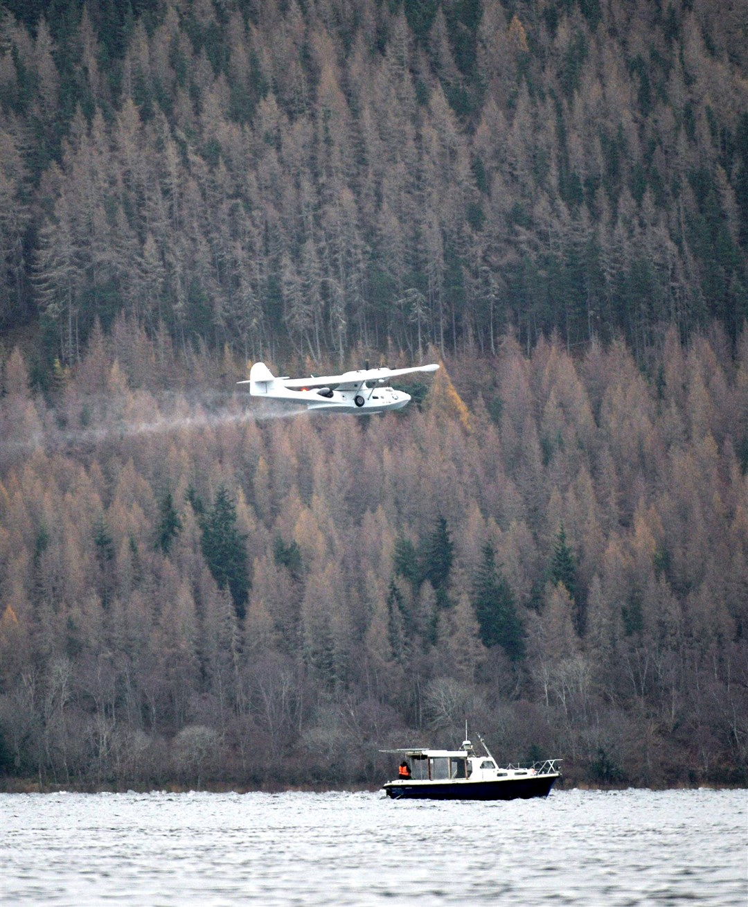 Catalina being put back into the water at Loch ness, Drumnadrochit....Picture: Callum Mackay..