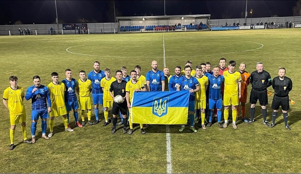 Strathspey Thistle and Clachnacuddin show their support to Ukraine before kick off.