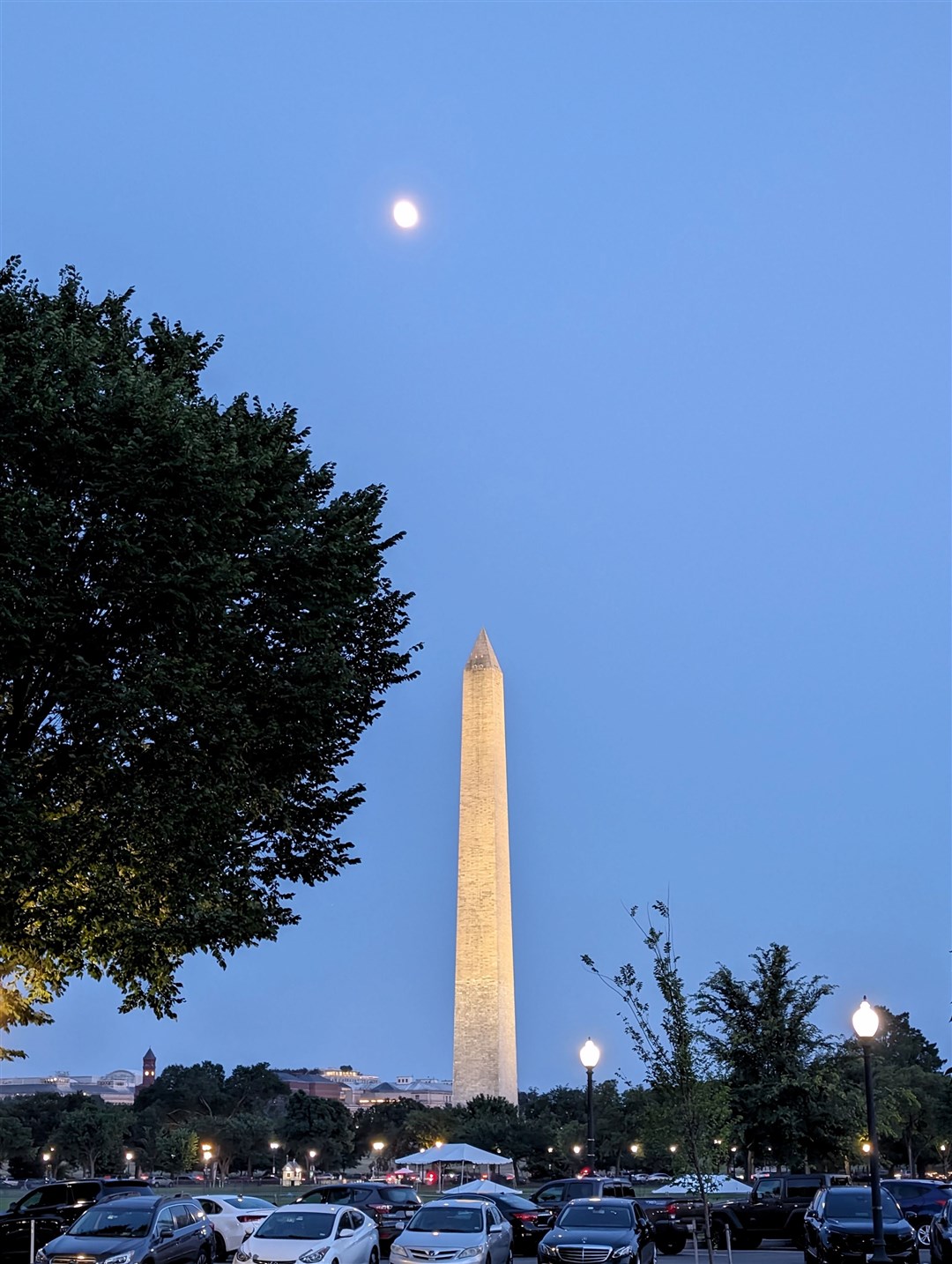 The Washington monument at night. Picture: Hector Mackenzie