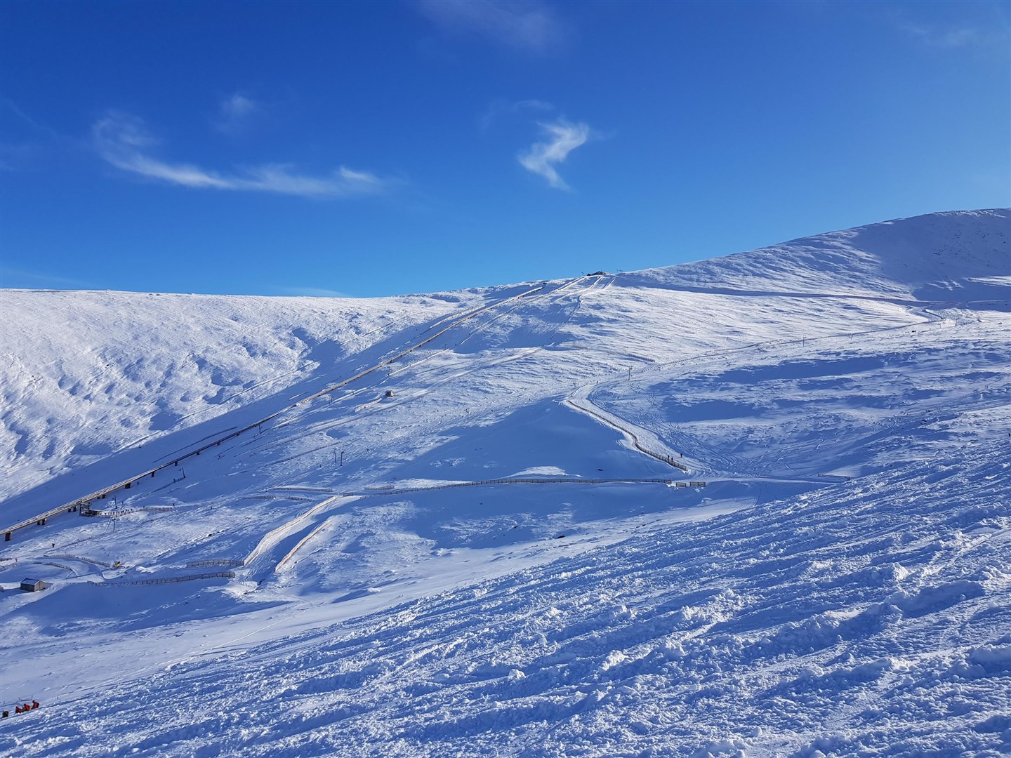 There is great snow coverage across the Cairngorm ski resort at present.