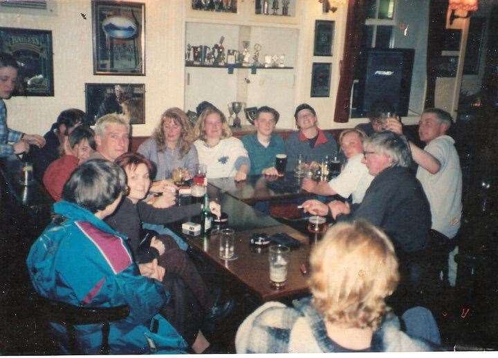 A Carrbridge Ski School staff meeting in the Cairn Hotel in Carrbridge in the late 1990s. Photo courtesy of Andrew Kirk.