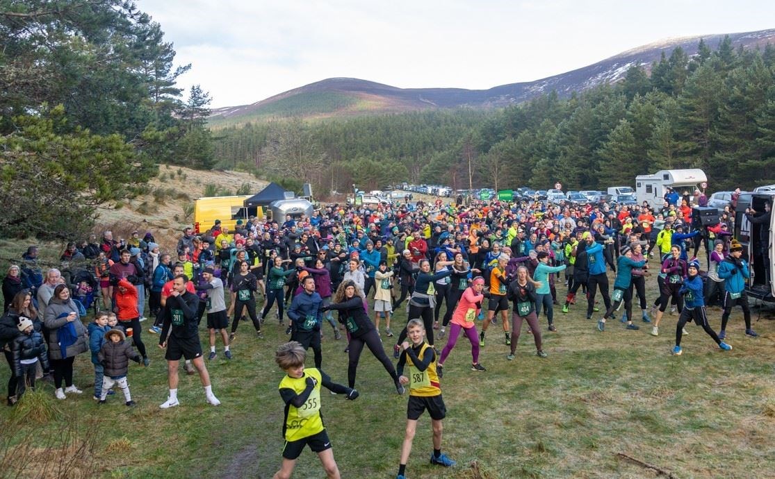 The Fitnessat58° turn out at Loch Morlich.