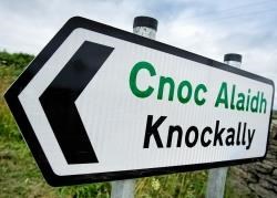 The first bilingual road sign in Caithness went up last summer at Knockally on the Braemore road, near Dunbeath.