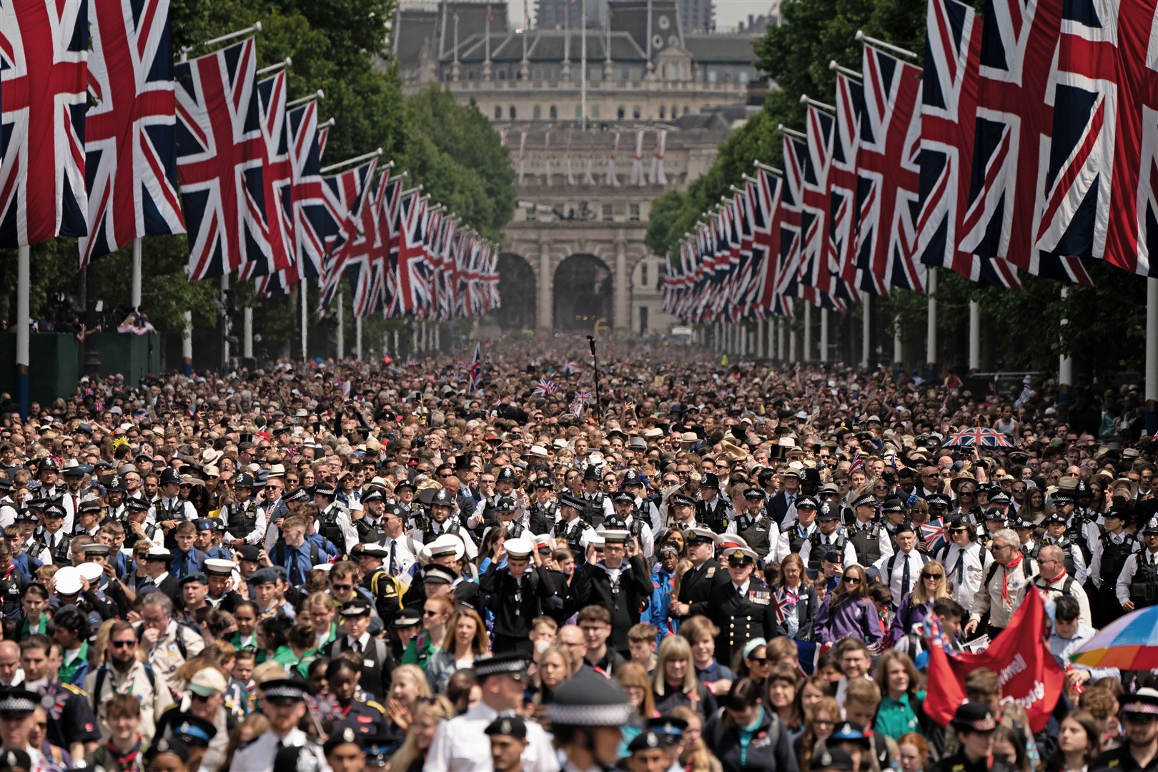 Thousands of people on the Mall to watch the Queen appear during the Platinum Jubilee Flypast (Aaron Chown/PA)