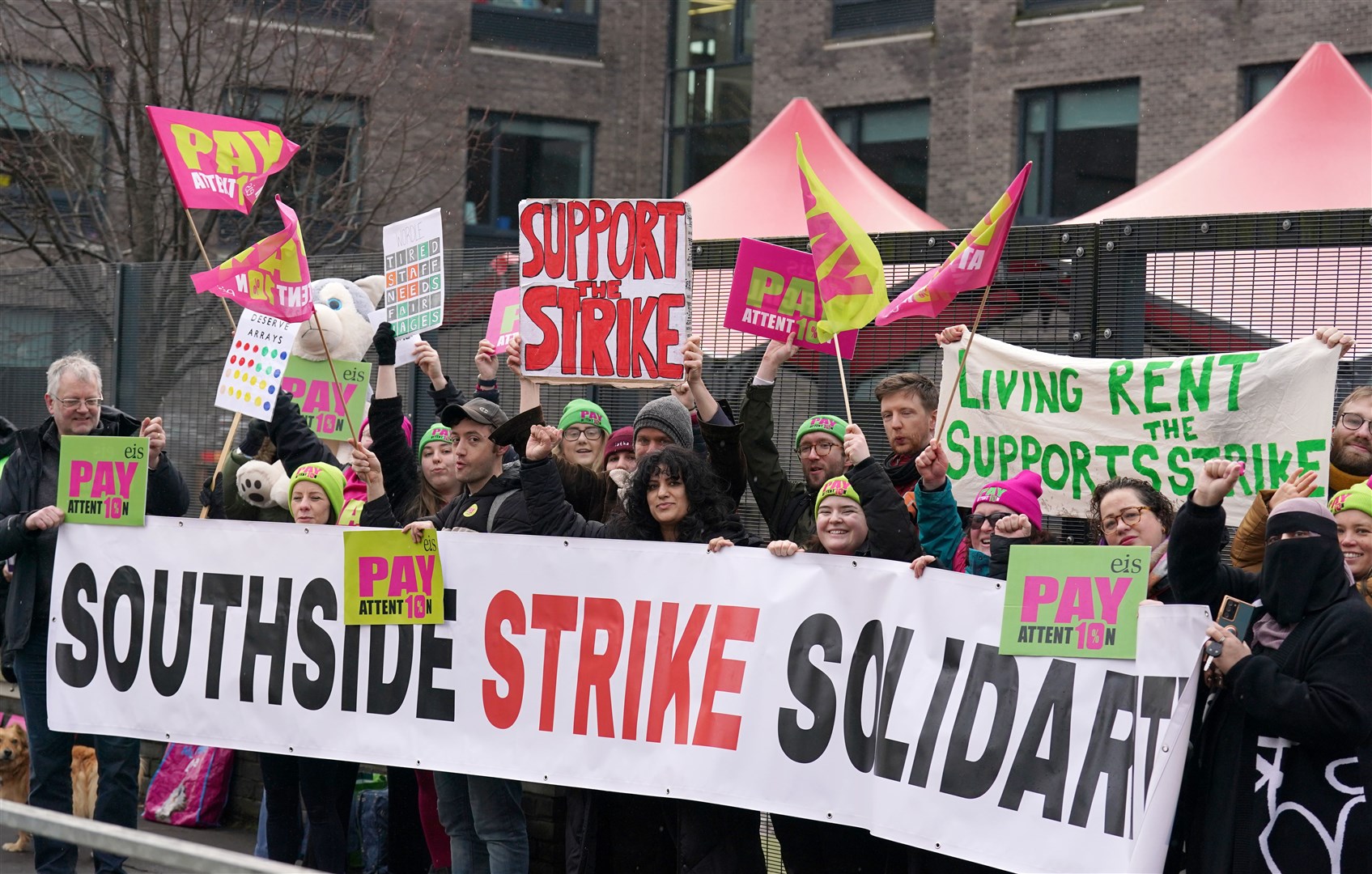 Teachers on the picket line outside Glendale Primary and Glendale Gaelic School in Glasgow (Andrew Milligan/PA)