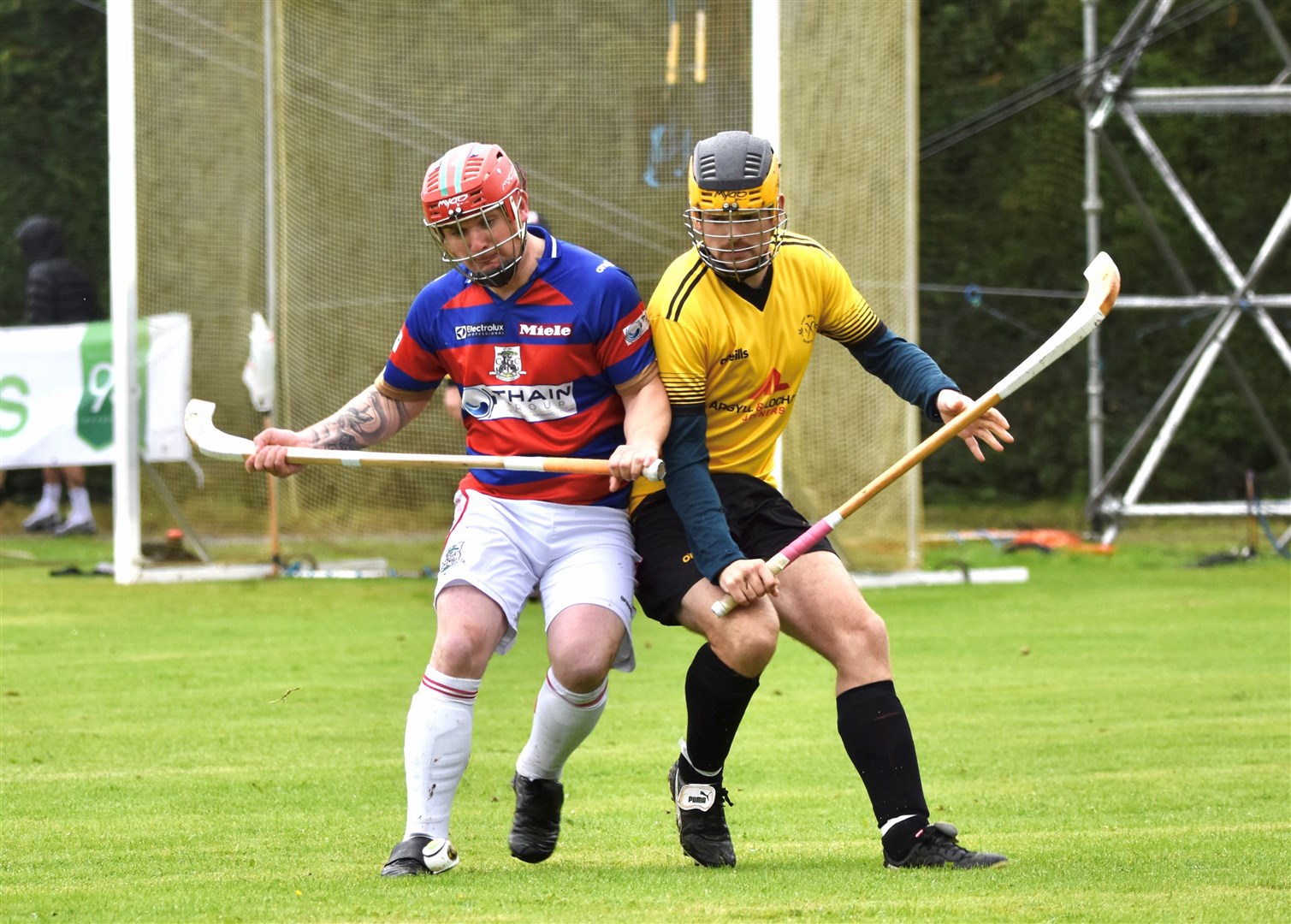 Savio Genini goes shoulder to shoulder to win the ball. Picture: Fiona Young.