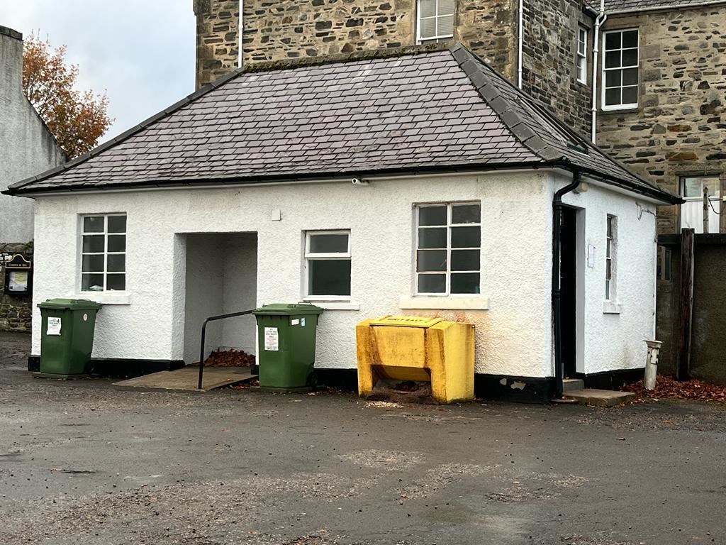 How the Burnfield toilets used to look before the community project.