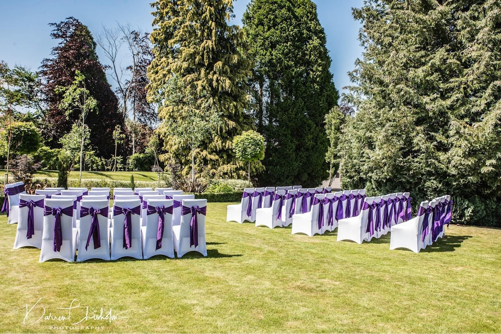 Enjoy an outdoors ceremony in the lush gardens.