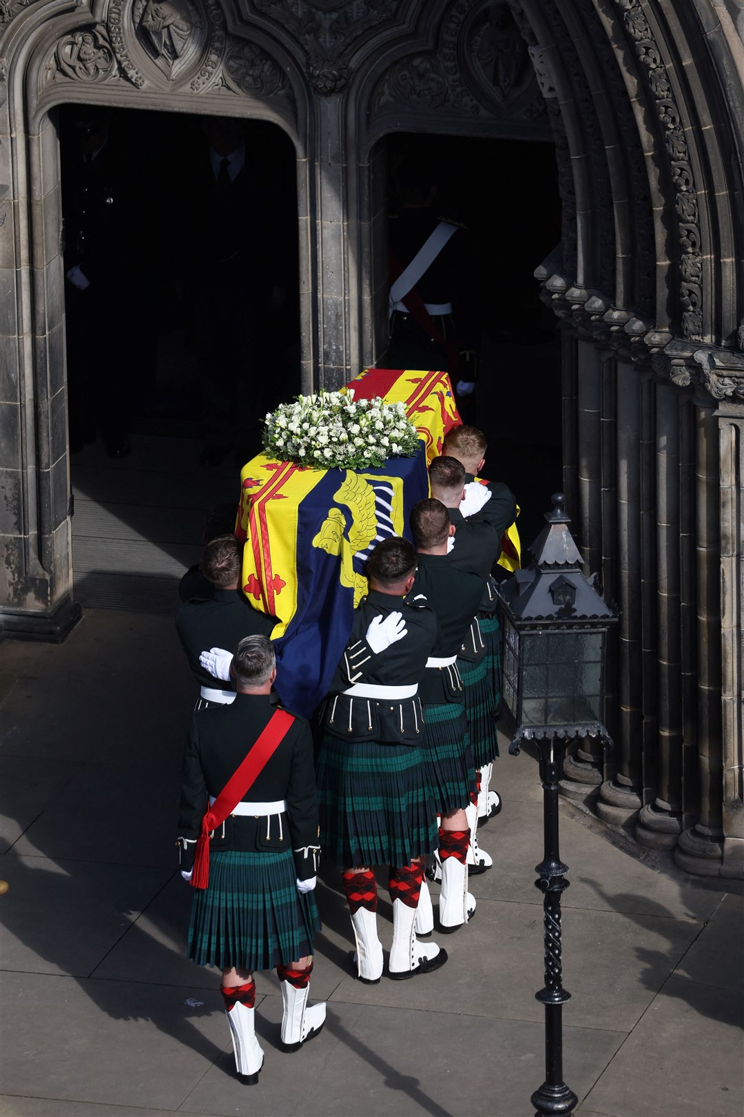 Queen Elizabeth II’s coffin as it arrives at St Giles’ Cathedral, Edinburgh (Russell Cheyne/PA)