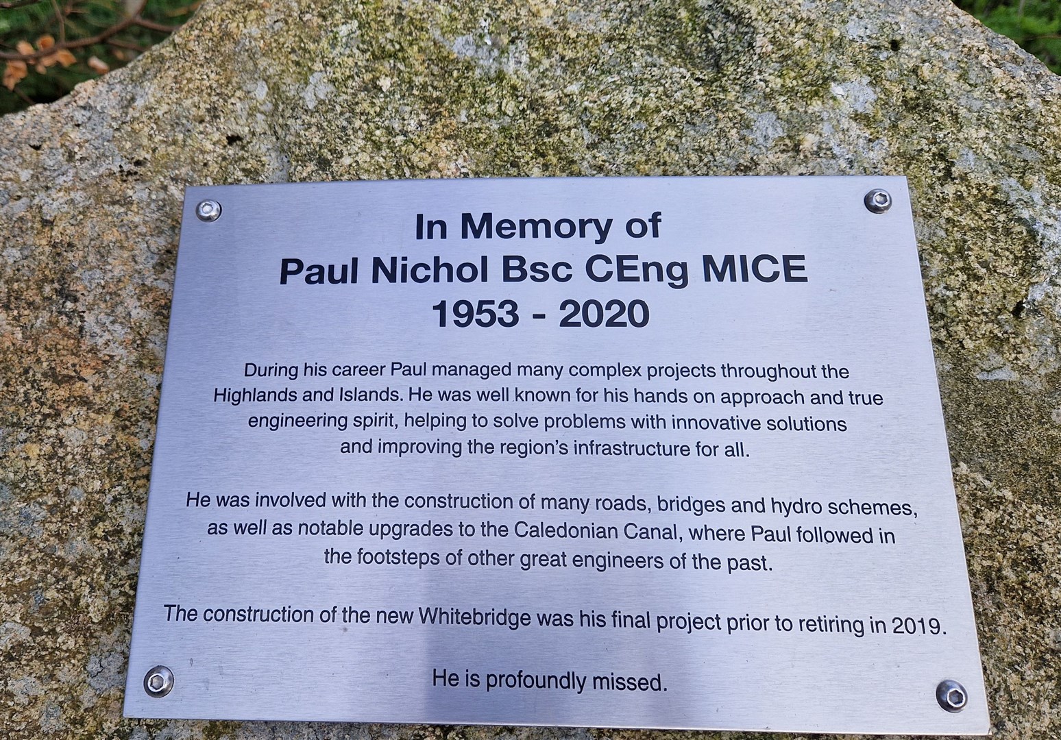 Memorial for Paul Nichol.