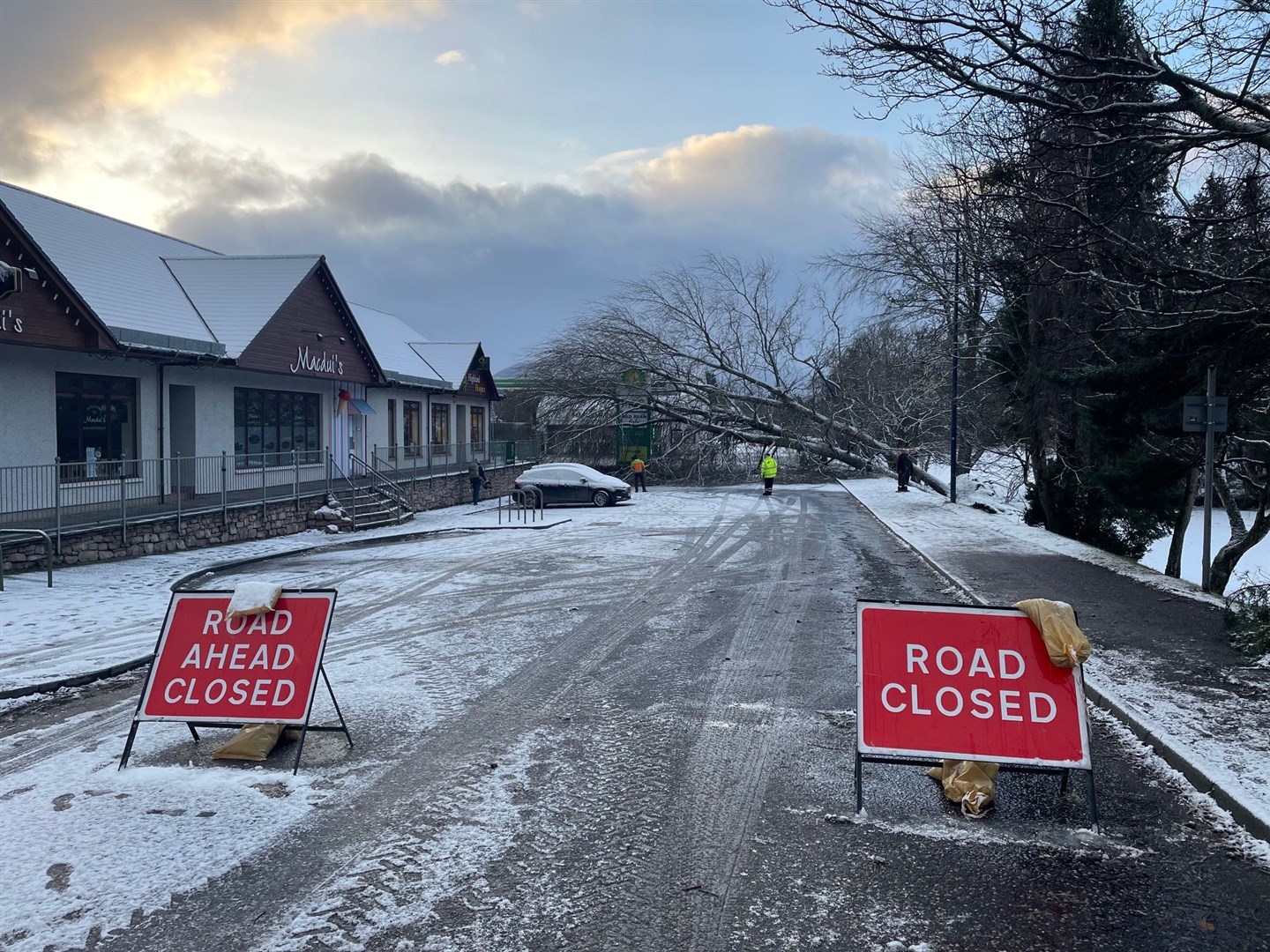 Grampian Road is not expected to re-open until later this afternoon.