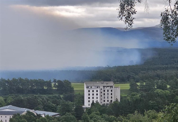 Heads down in Badenoch as wildfire ‘fall out’ reaches for 20 miles now