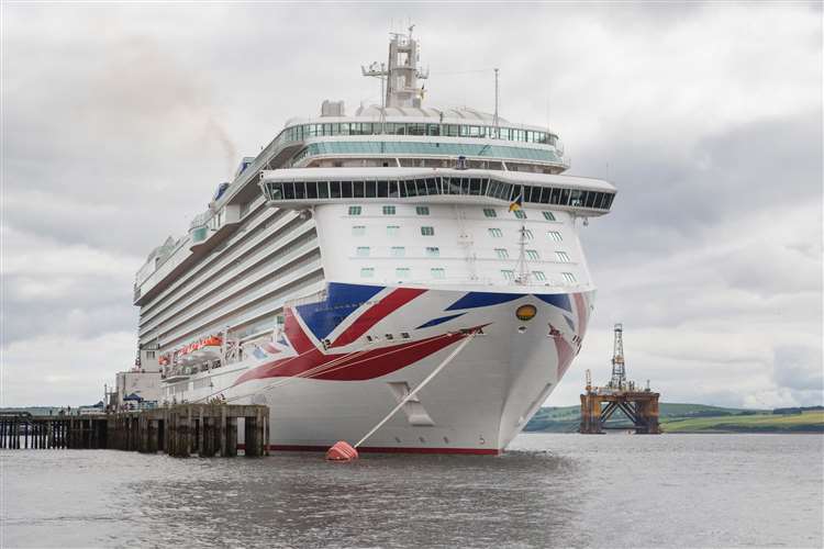Scotland welcomes Cruise ships back