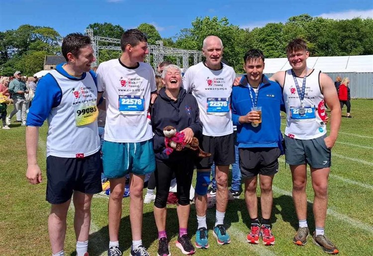 Parents and friends do Calum Mackintosh proud in Edinburgh Marathon