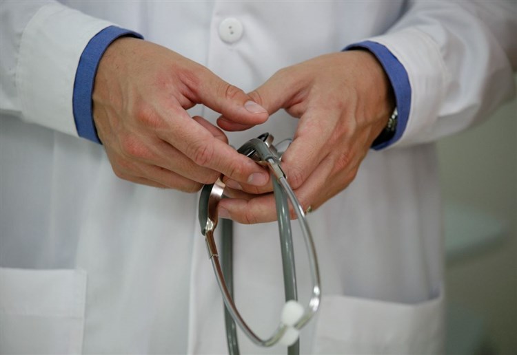 Patient’s deep vein thrombosis misery sparks order to GP to apologise