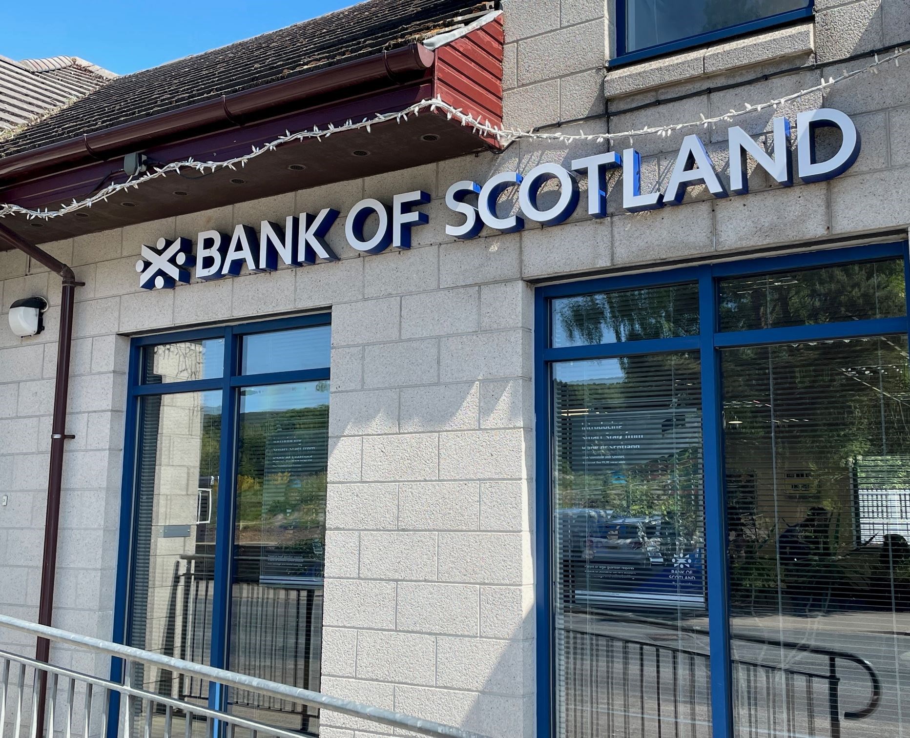 The Bank of Scotland is to close in the middle of June.