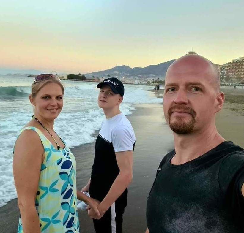 Liene and Sandis Mitenbergs with their son Richard (15).