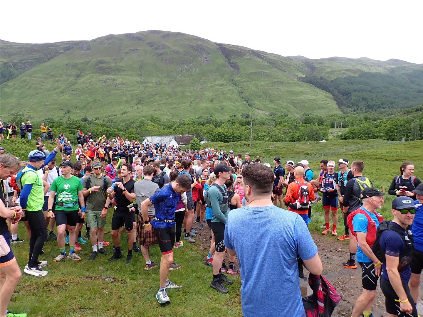 The participants gather at the start line.