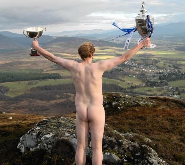 Paul MacArthur and his teammates have given their shinty rivals the bum's rush this season