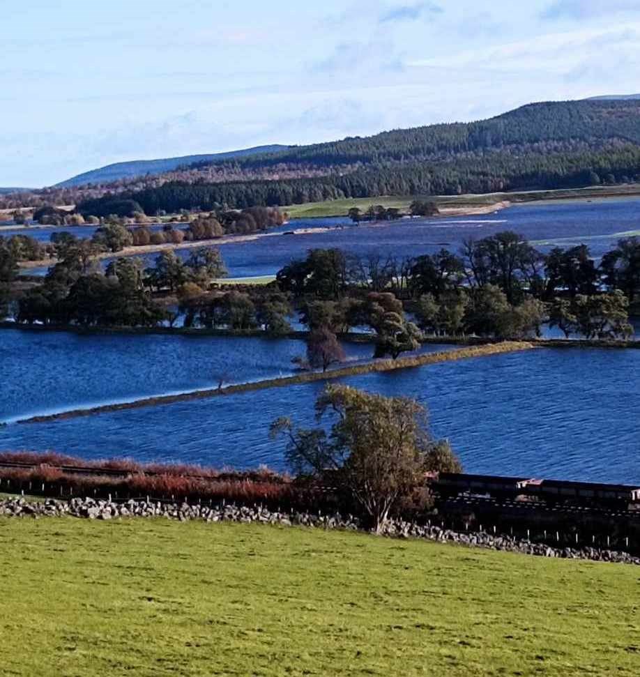 Still so blue across Strathspey. Sandrone