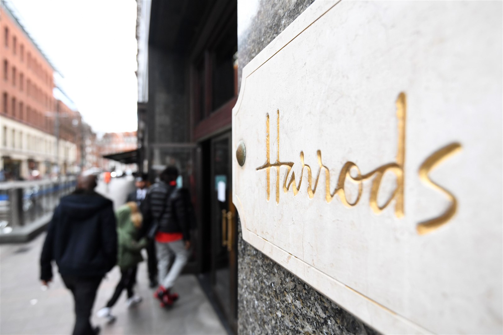 Alleged suspects in the conspiracy were seen in luxury department store Harrods with ‘wads of cash’ (Kirsty O’Connor/PA)