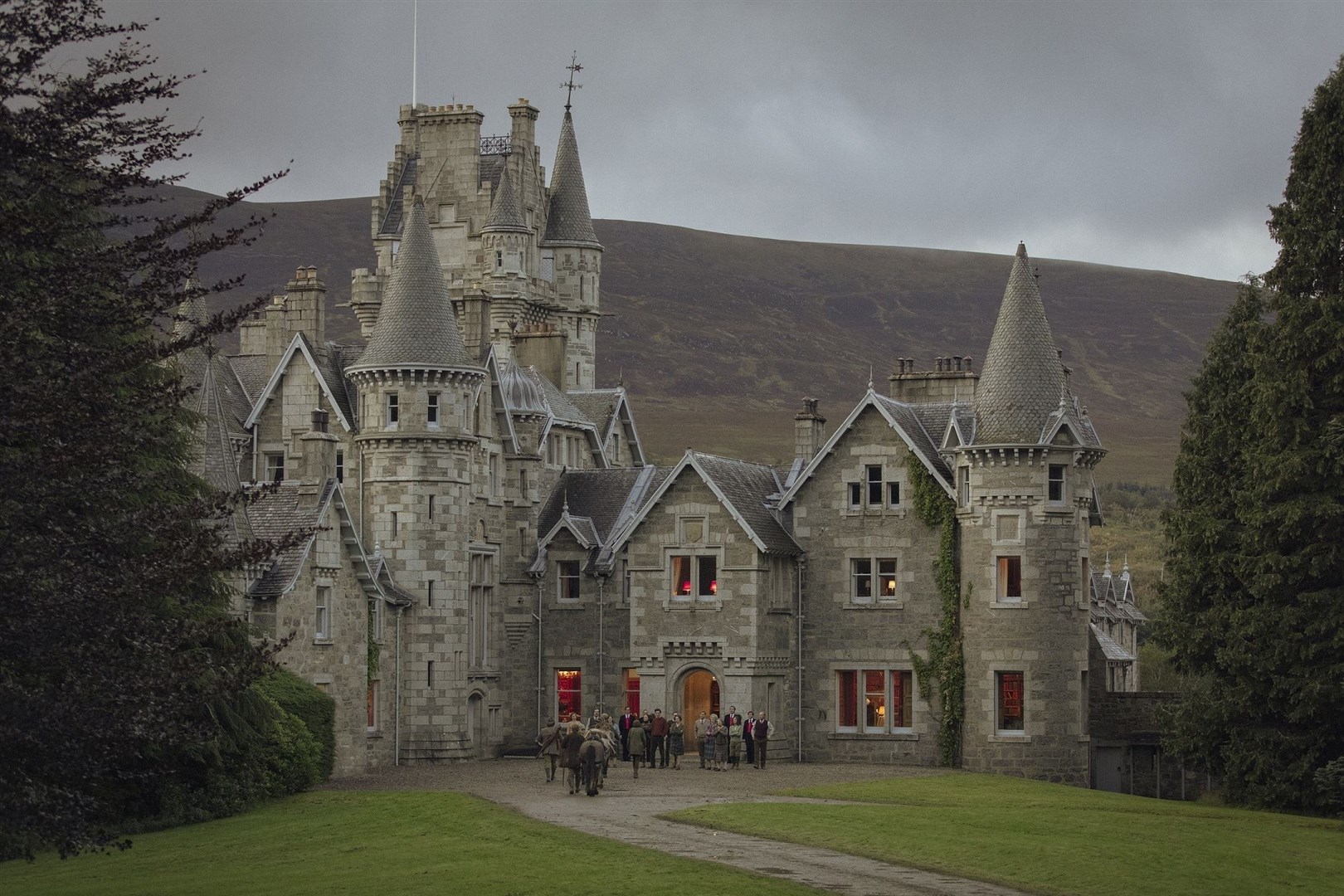 Picture shows: BEHIND THE SCENES Filming Location: Ardverikie Estate, Kinloch Laggan Newtonmore Inverness-shire