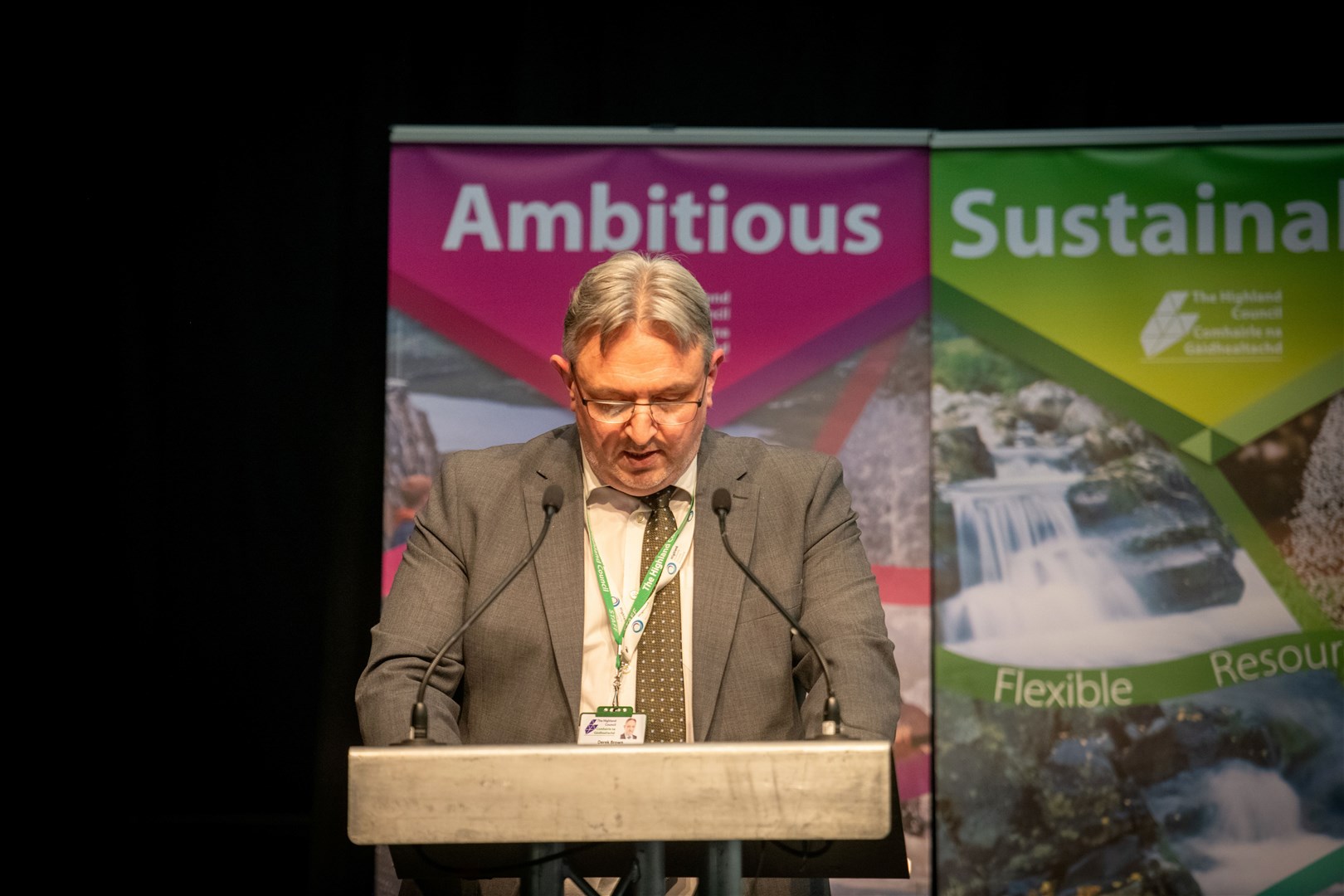 Returning Officer for Highland Derek Brown announces the count has been suspended until 10.30am tomorrow. Picture: Callum Mackay.