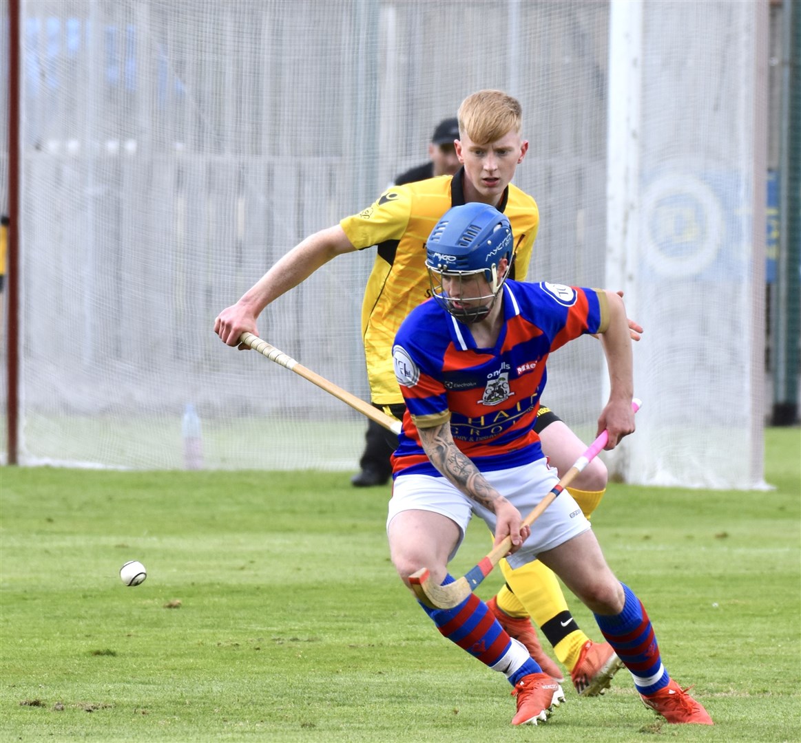 Shinty returned to The Dell at the weekend when the first team played a friendly against Fort William, winning 3-2.