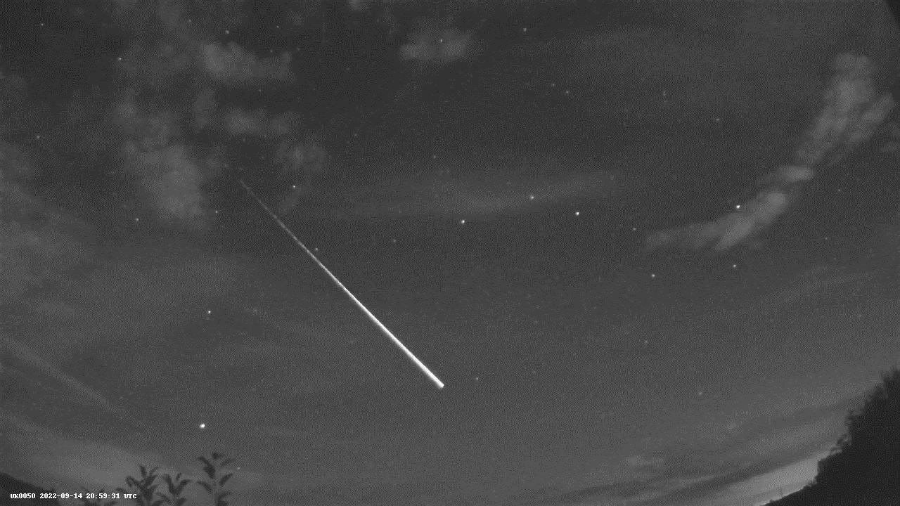 Meteor or space debris streaking across the sky last night. Courtesy: UK Meteor Network.