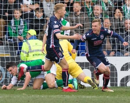 Billy Mckay scored Ross County's opener.