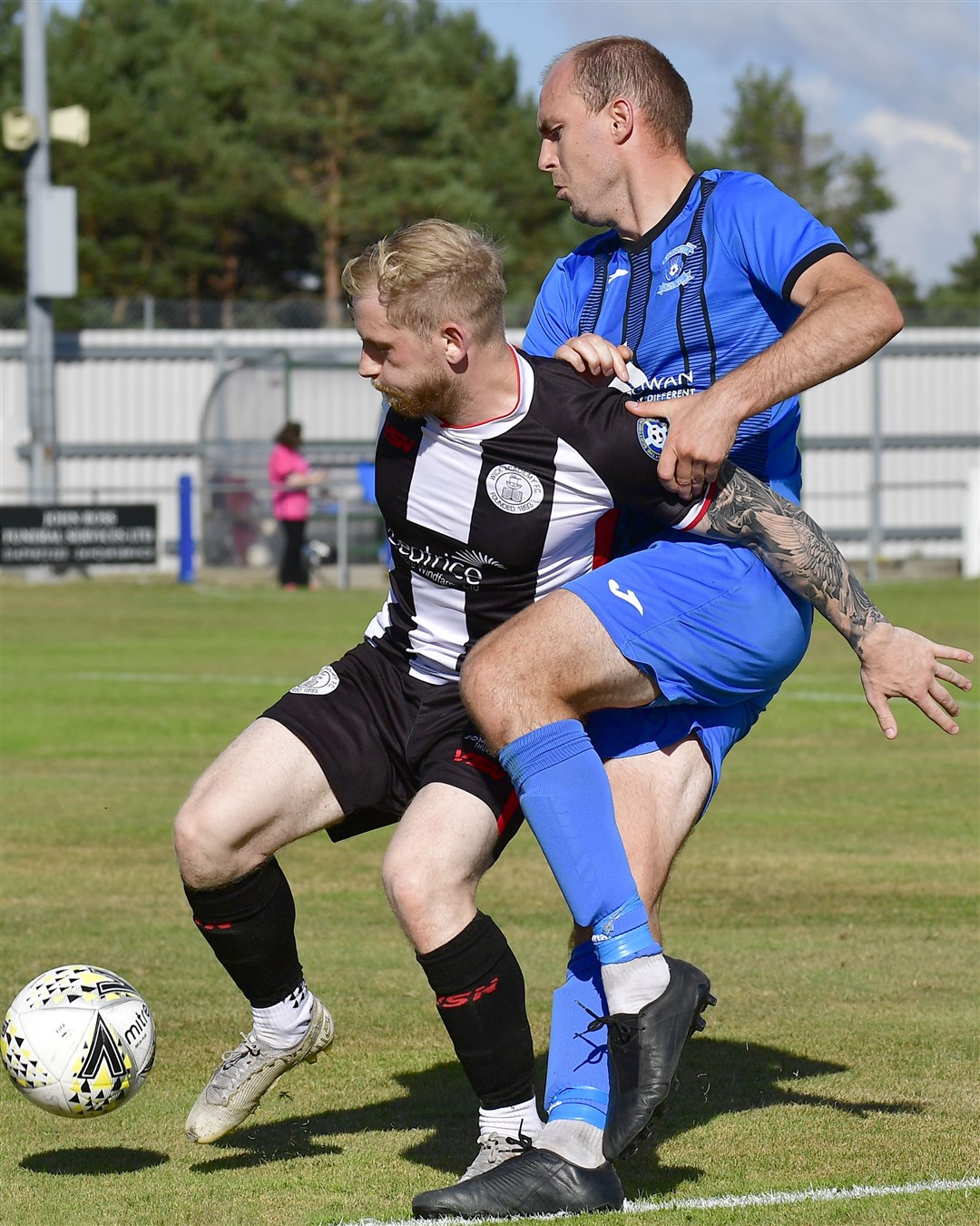 The Jags' Allan Kerr (right) got the equaliser but the Grantown side was hit by two late goals on Saturday.